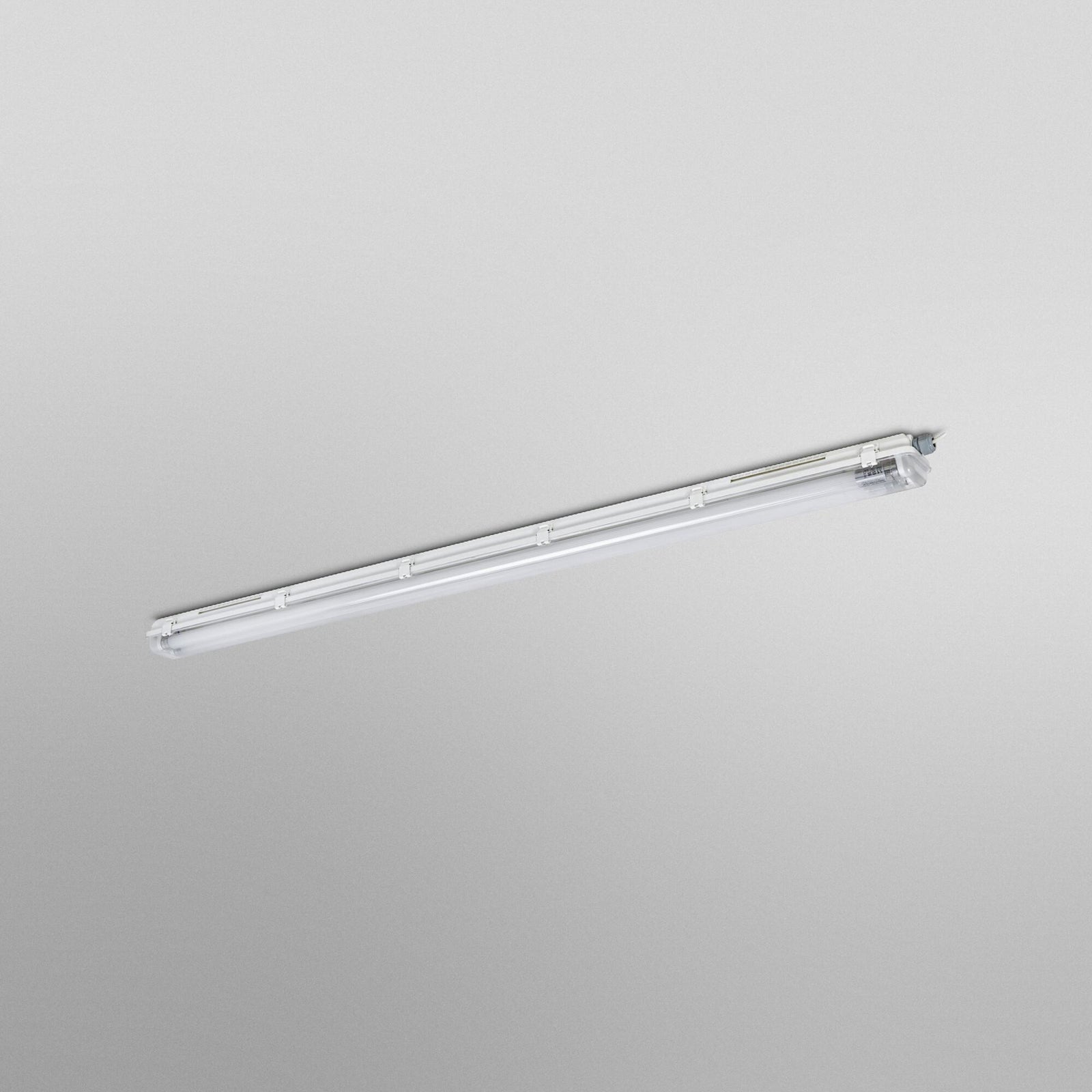LED fuktroms-armatur SUBMARINE PCR 159 cm montert i rom