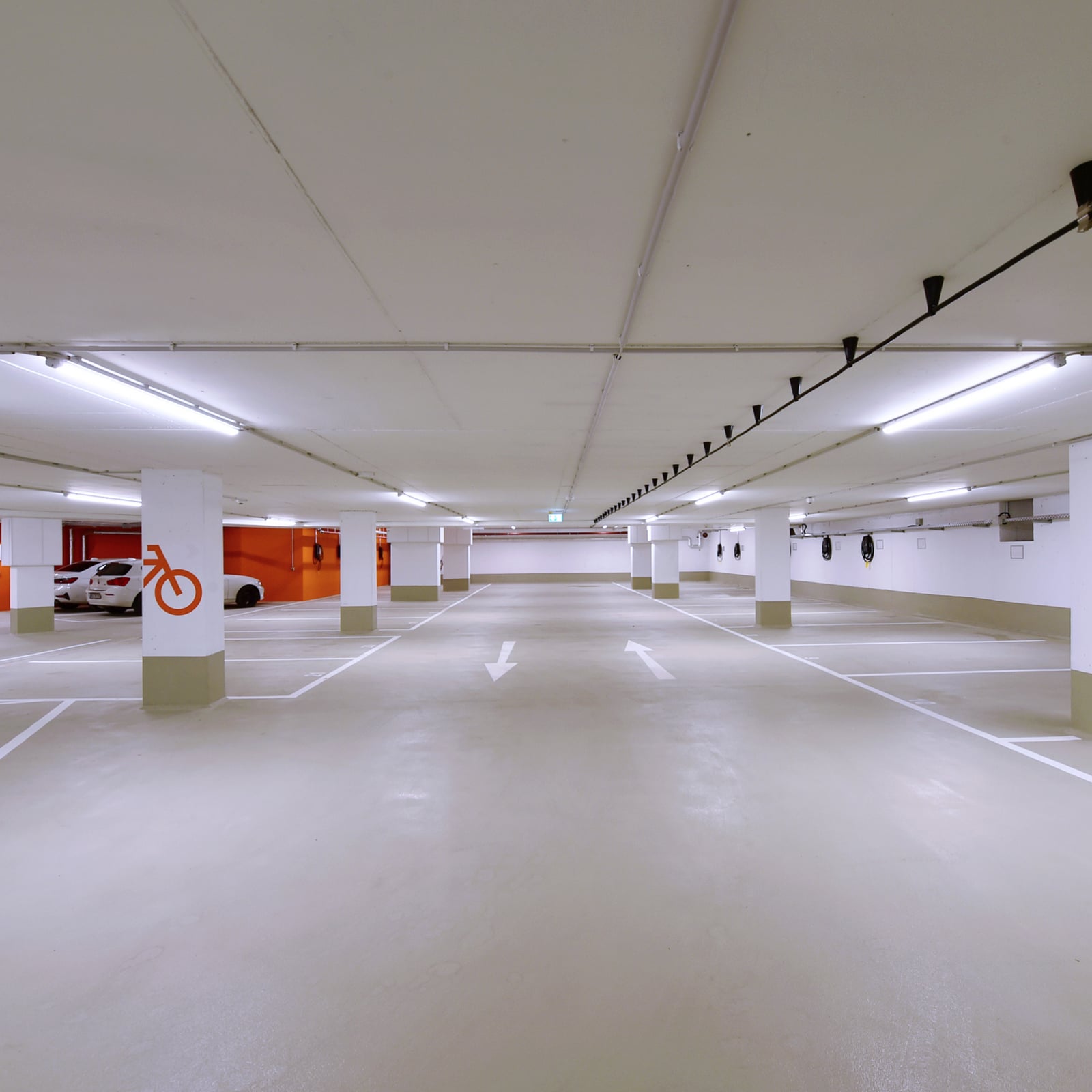 Nærbilde av LED fuktroms armatur Tri Proof 151 cm 30W 4000K IP65 materiale