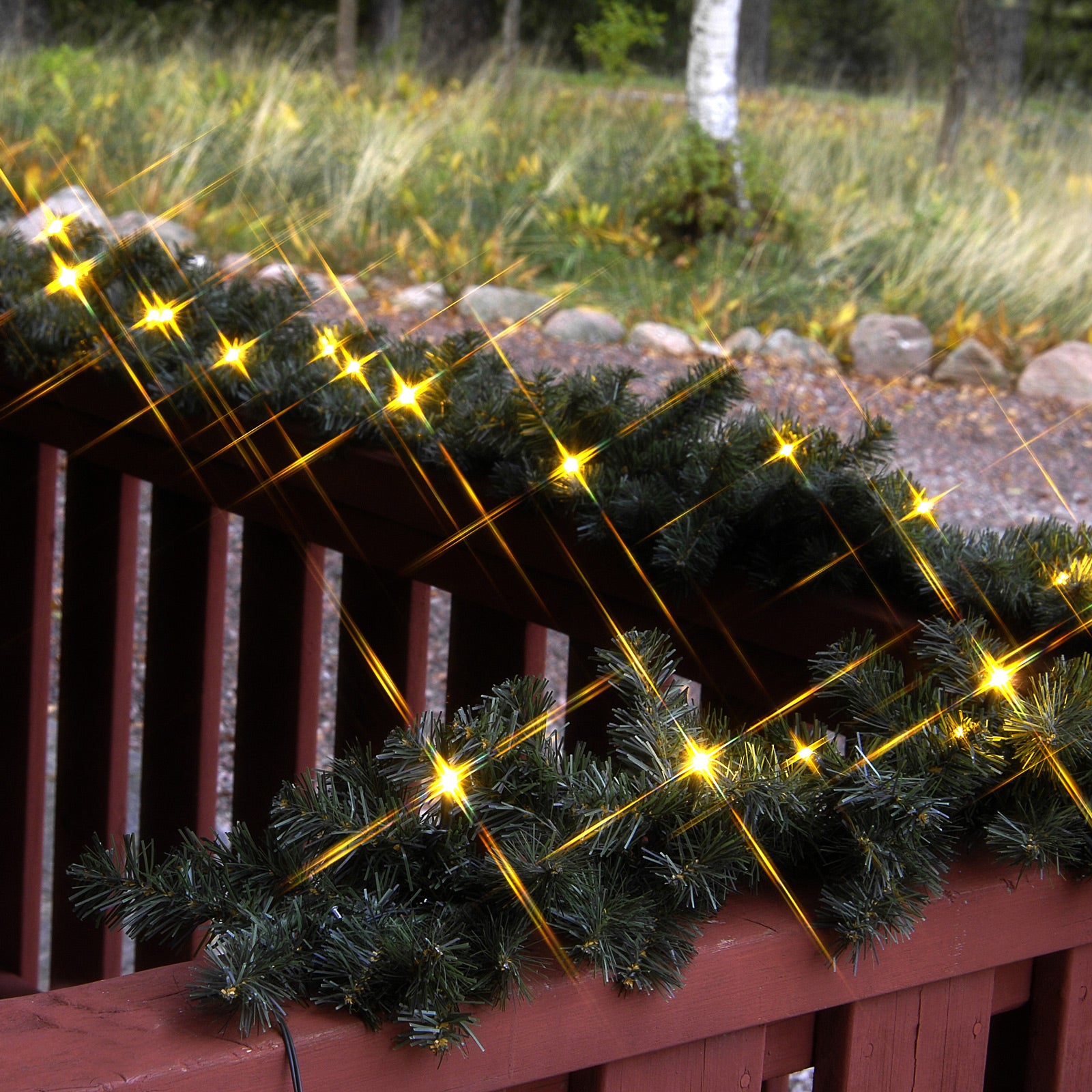Detalj av LED-girlander Ottawa med granimitasjon og varme hvite LED-lys