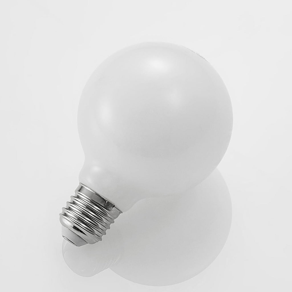 Detalj av overflate på LED-globepære E27 G80 4W 2700K dimbar opal Arcchio
