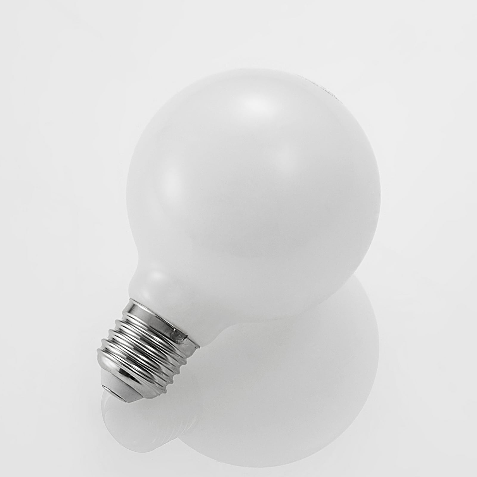 Detalj av overflate på LED-globepære E27 G80 4W 2700K dimbar opal Arcchio