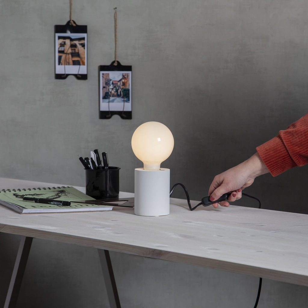 LED-globepære E27 G95 7,5W 2700K dimbar opal 3-stegs - STAR TRADING fra siden