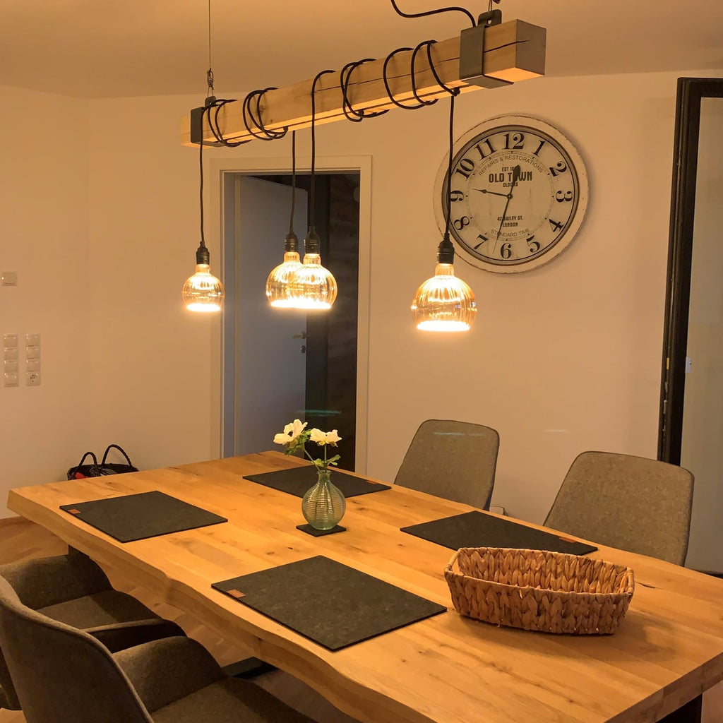 LED-globepære G150 E27 4W 2200K dimbar gull sideprofil