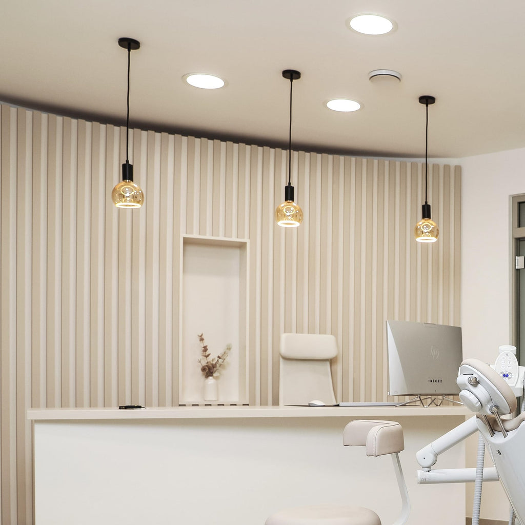 Detalj av LED globepære G150 E27 6W 1900K røykgrå dimbar