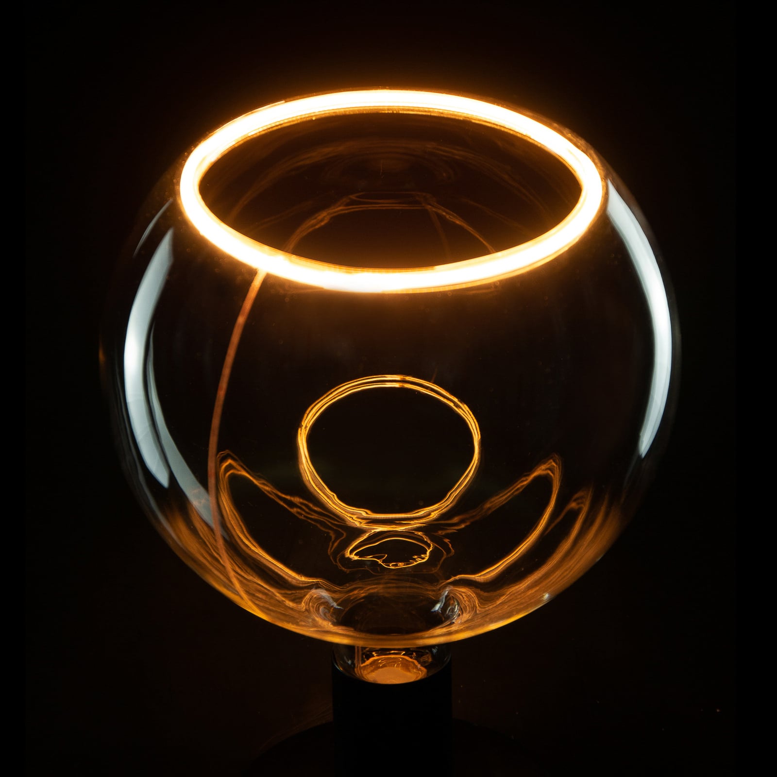 Detalj av LED globepære G200 E27 5W klar dimbar 2200K - SEGULA