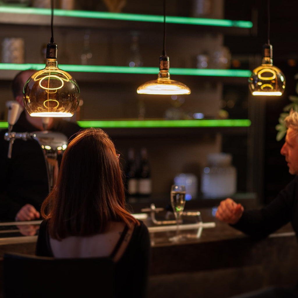 LED-globepære G200 E27 6W 1900K dimbar røykfarget design