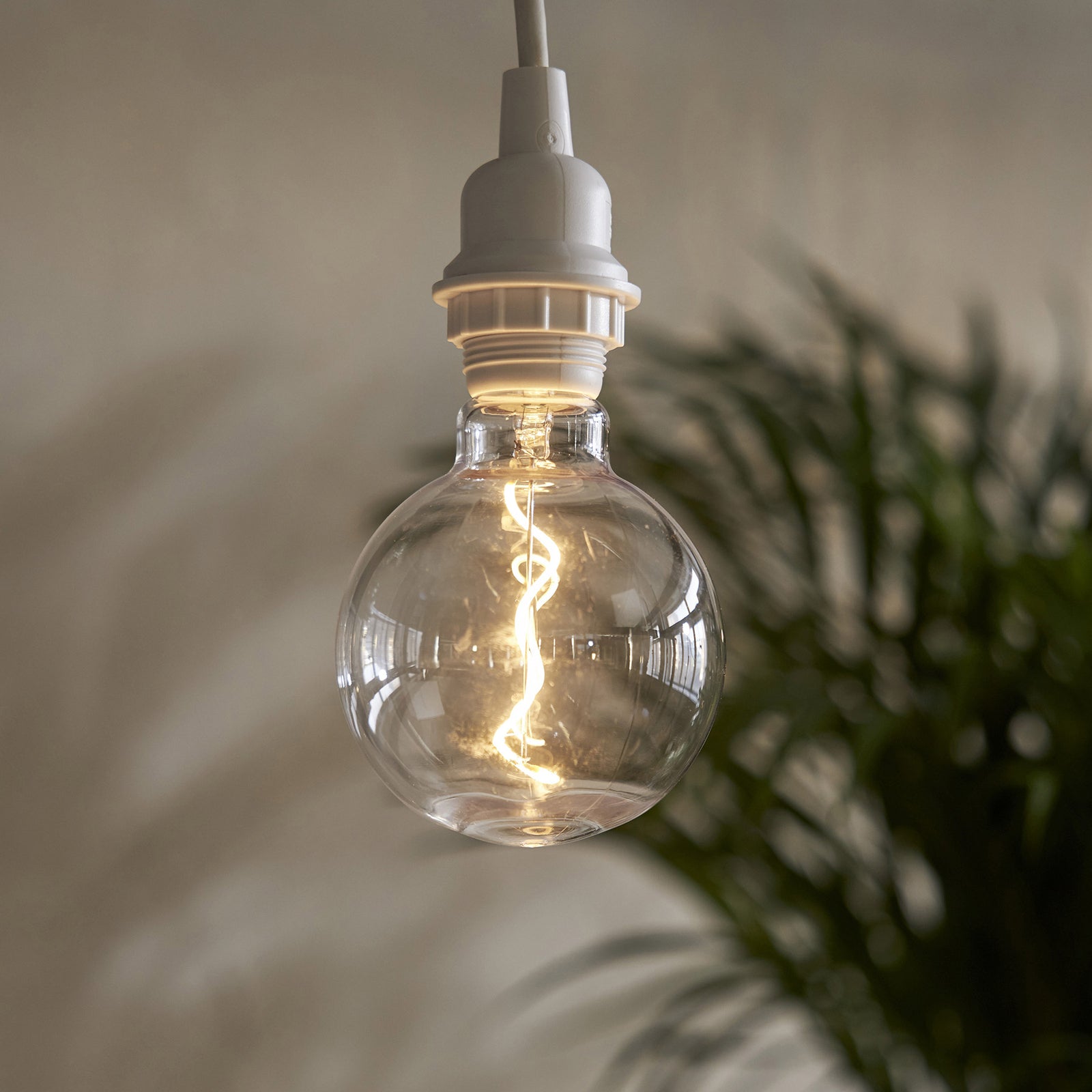 LED globepære G95 E27 1W 2200K filament klar - STAR TRADING forfra