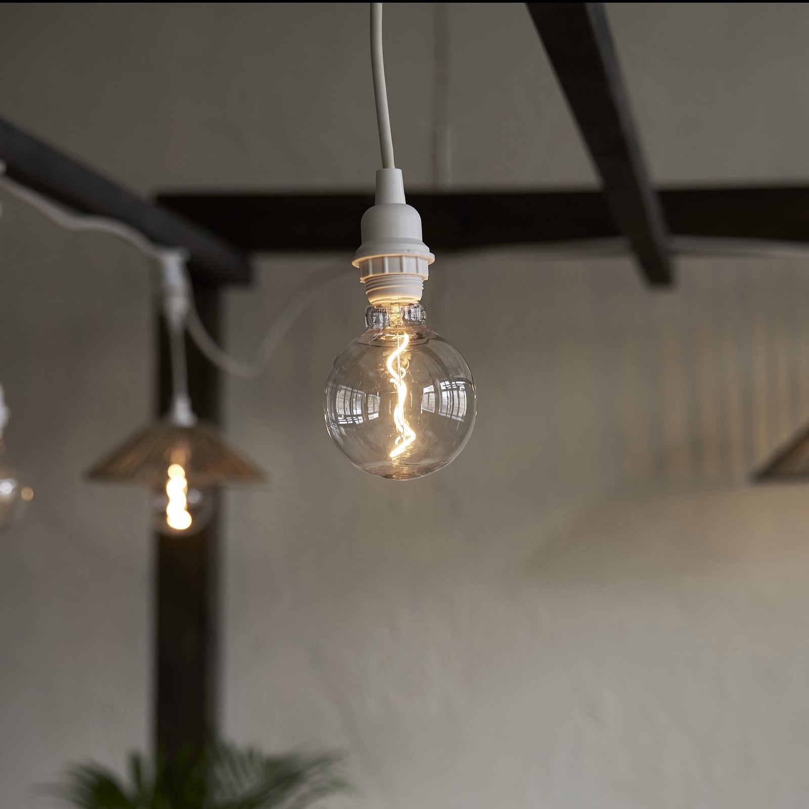 LED globepære G95 E27 1W 2200K filament klar - STAR TRADING bakside