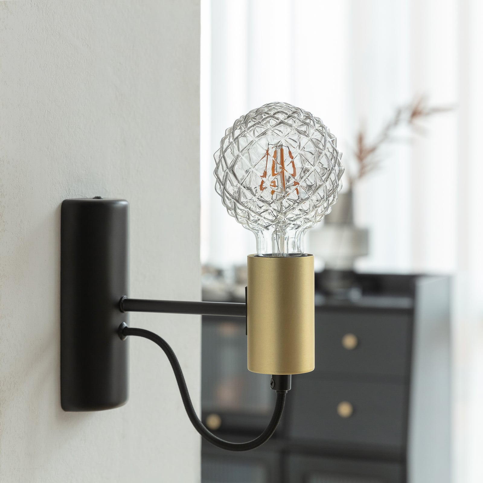 LED globepære G95 E27 3,8W 1800K røykfarget dimbar bakside