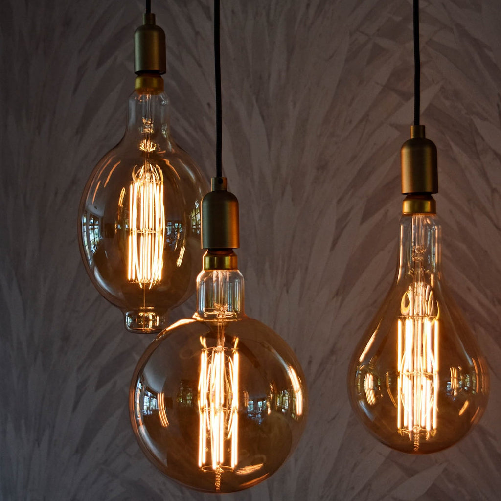 LED globepære Megaglobe G200 E27 10,5W 1100lm dimbar gull sidet