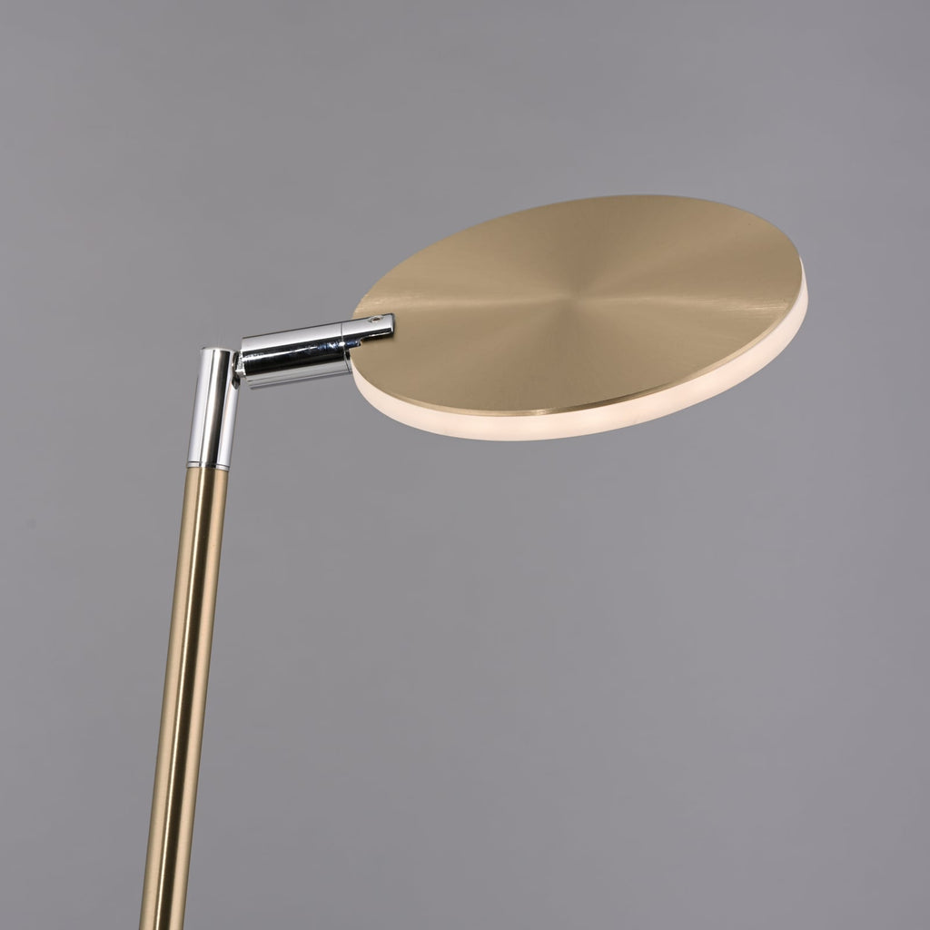 LED gulvlampe Akku-Bente dimbar CCT messing USB-C nærbilde av dimmer