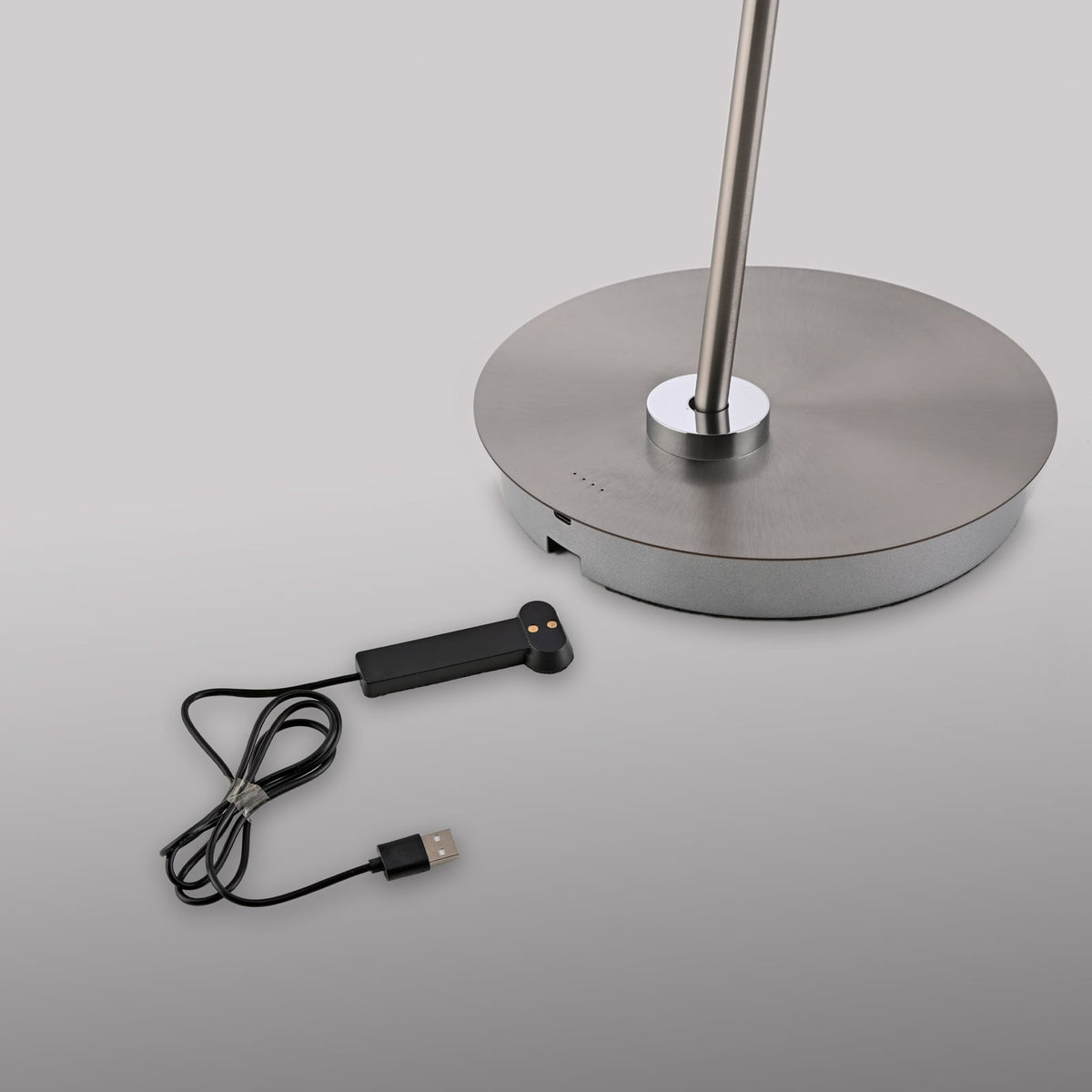 LED gulvlampe Akku-Bente oppladbar grå CCT USB-C tastdimmer