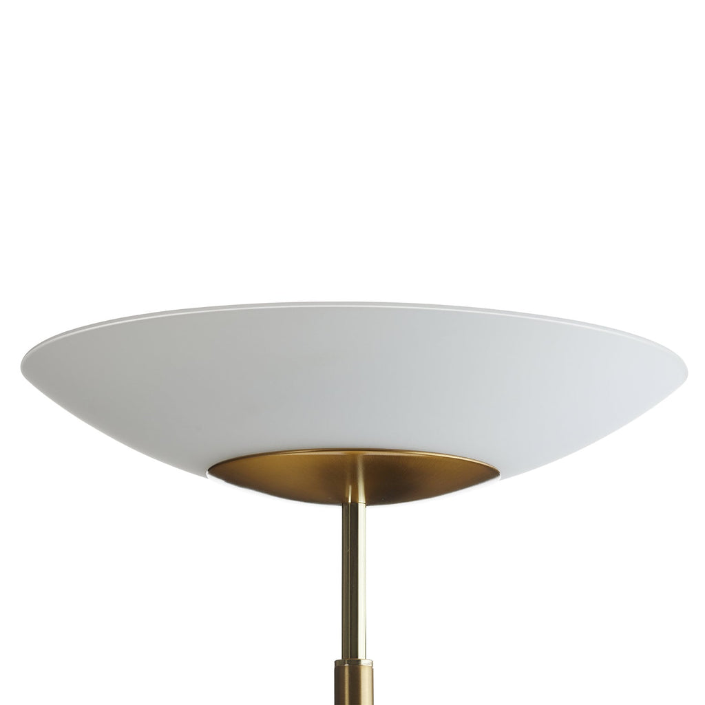 Nærbilde av leselampe på LED gulvlampe Alfred dimbar messing matt
