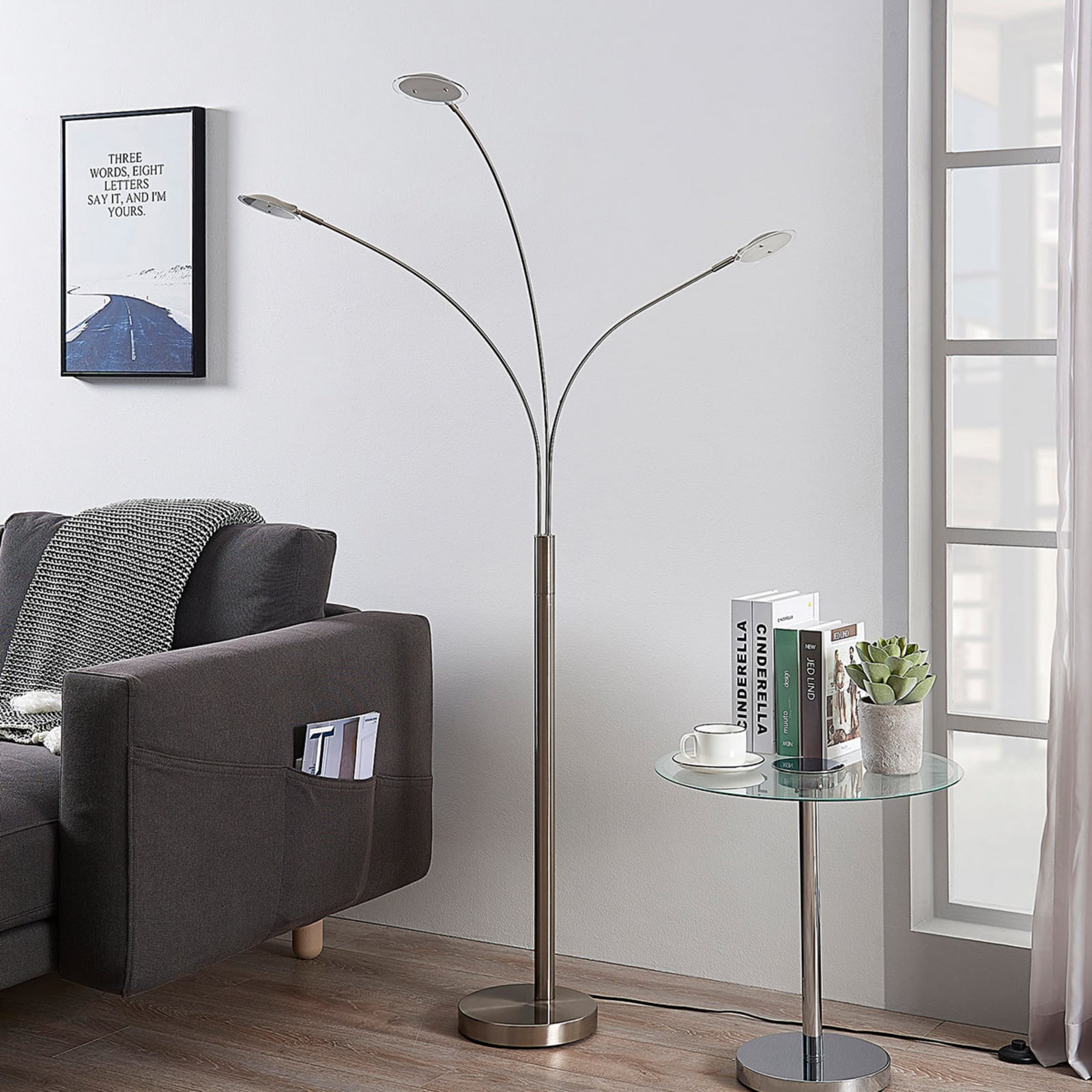 LED gulvlampe Anea 3-lys matt nikkel glass bakside