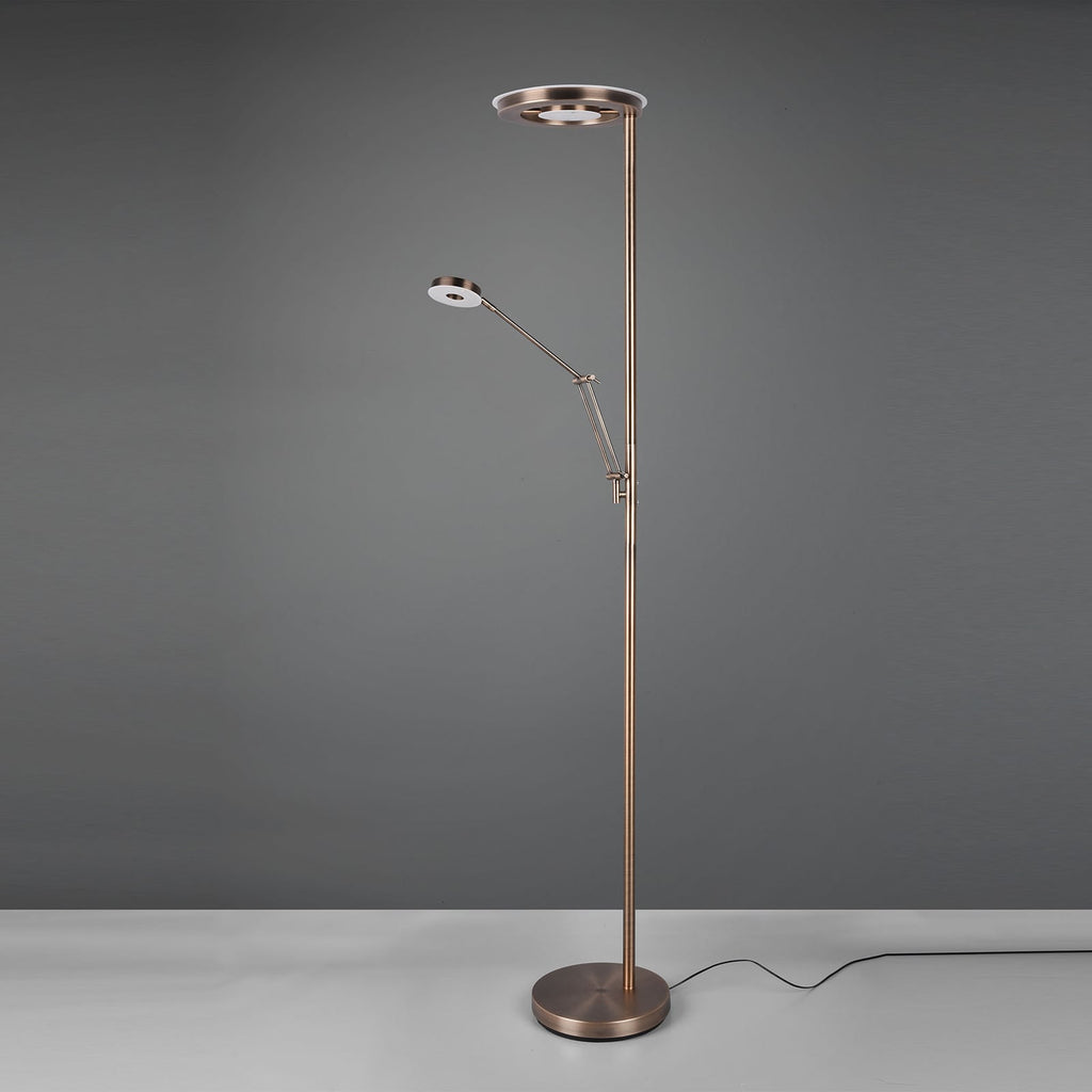 Detalj av touchdimmer på LED gulvlampe Barrie med leselys antikk messing dimbar CCT