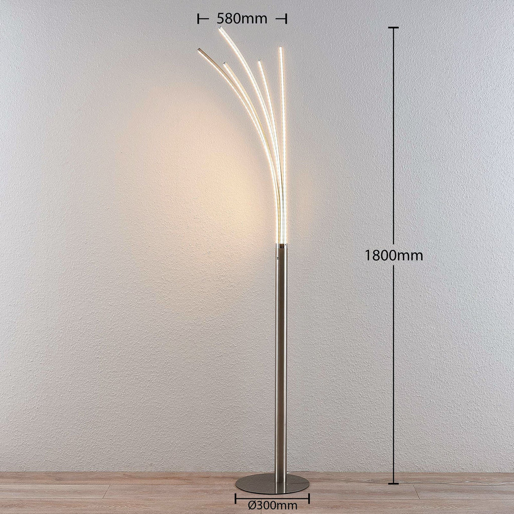 LED gulvlampe Boba 5-armet aluminium matt nikkel montert i rom