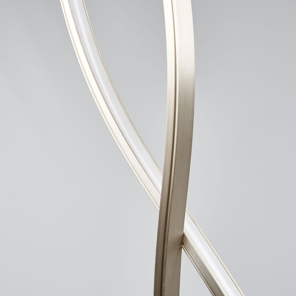 LED-gulvlampe Bobi matt nikkel aluminium med kabelbryter