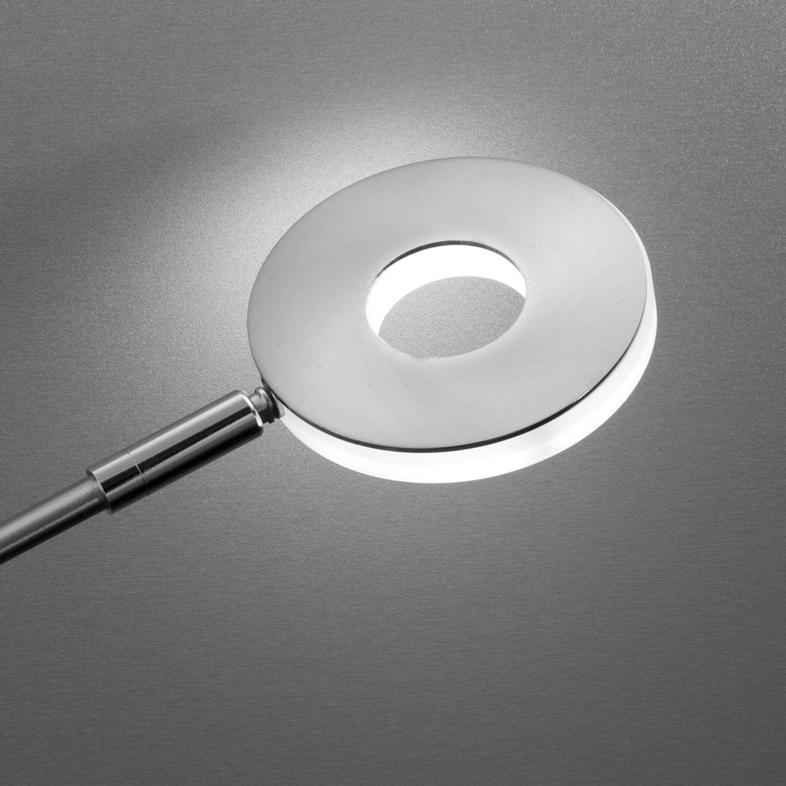 LED-gulvlampe Dent CCT dimbar matt nikkel på gulv