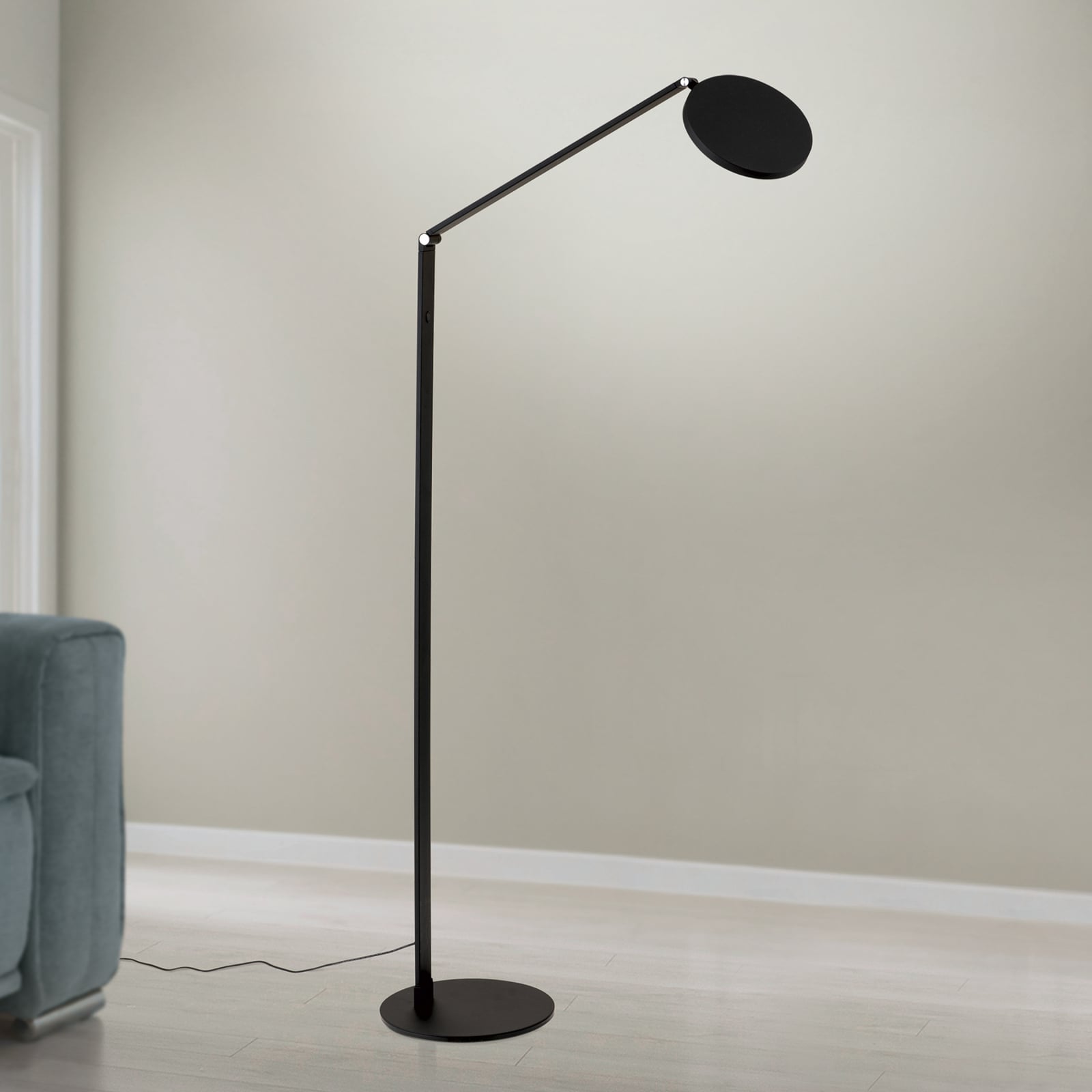 LED gulvlampe Fati svart 136 cm bakside