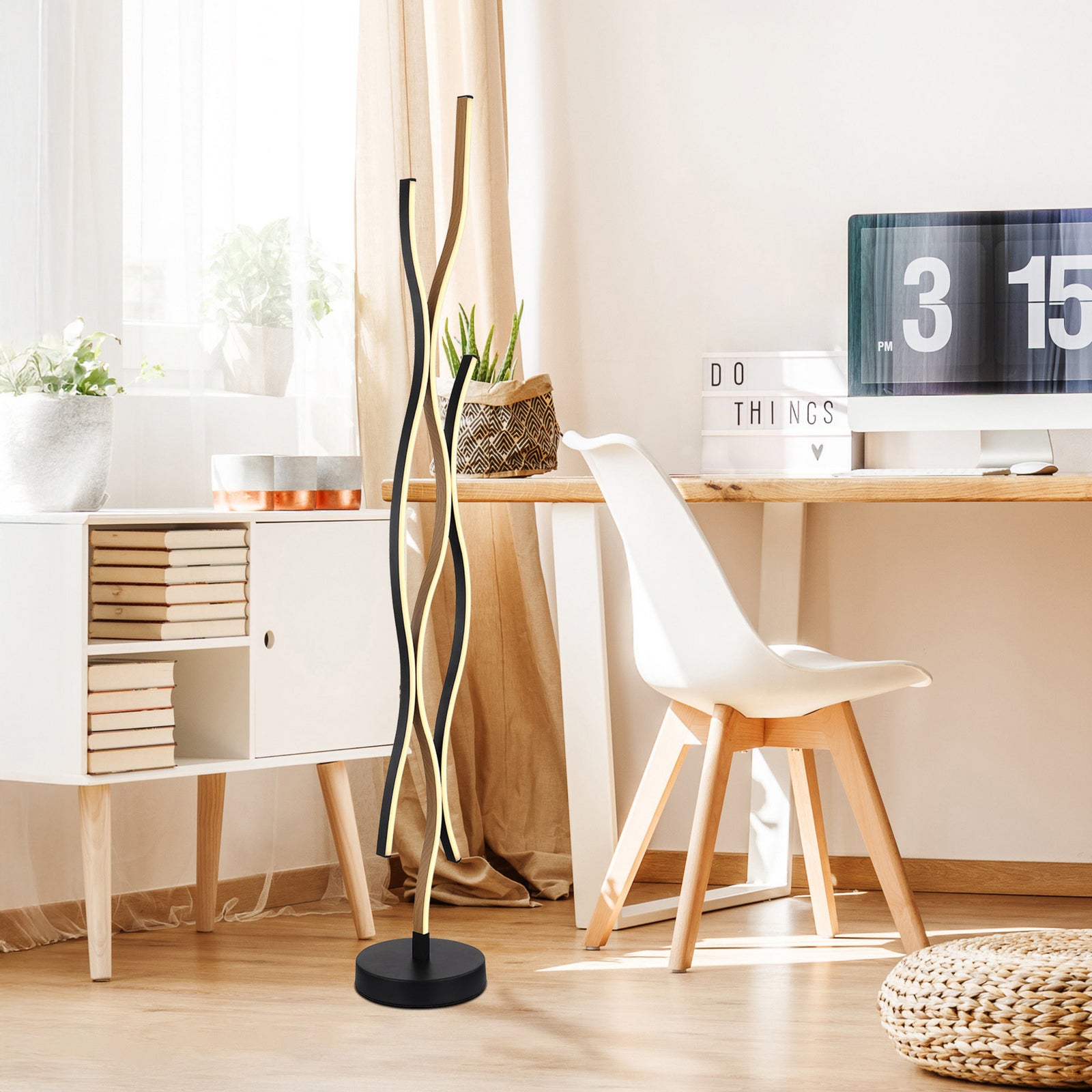 LED gulvlampe Geronimo svart trefarget bakside