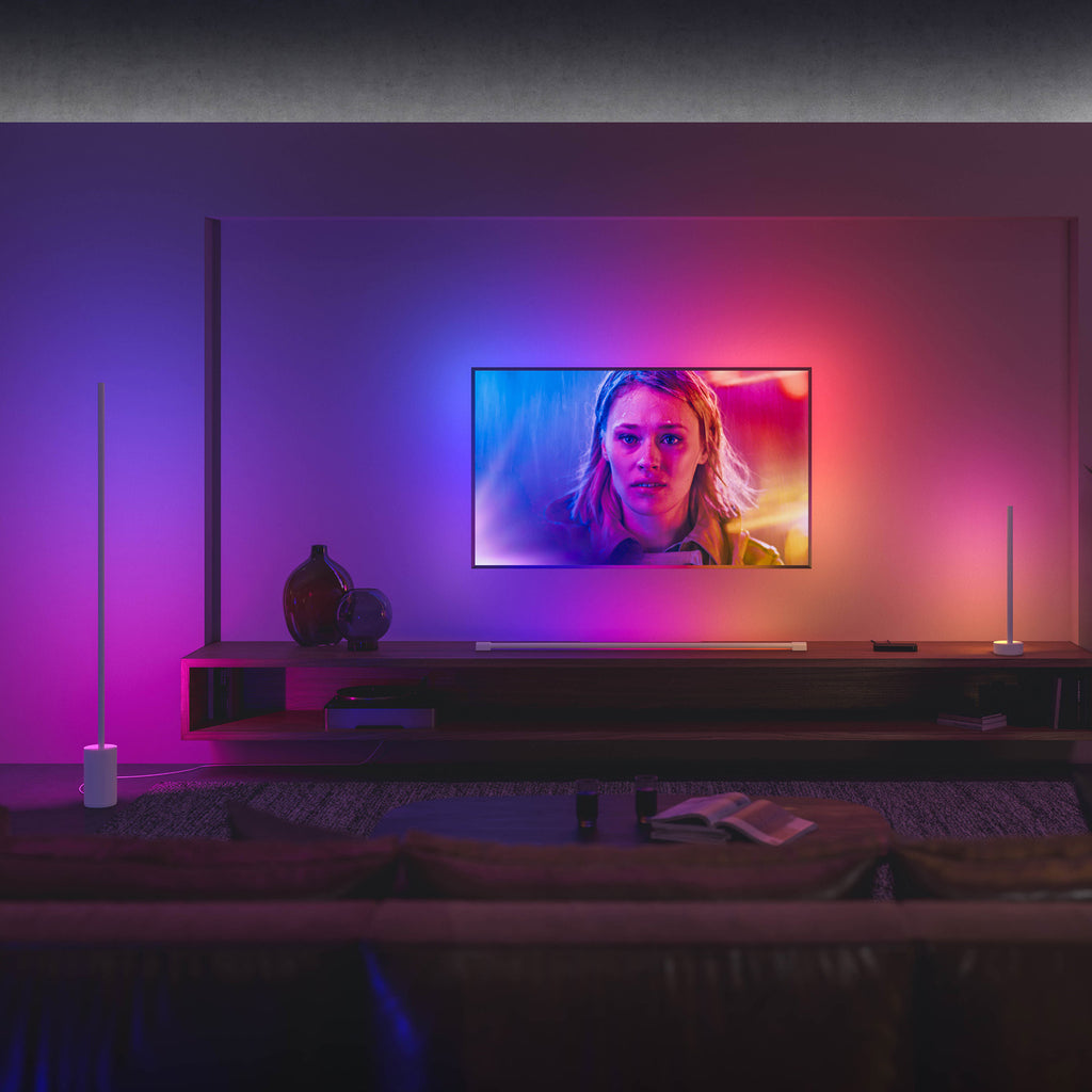 Montert LED gulvlampe Gradient Signe hvit RGBW dimbar Zigbee Philips Hue i stue