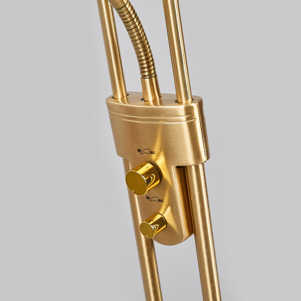 Sideprofil av LED gulvlampe Josefin med lesearm dimbar