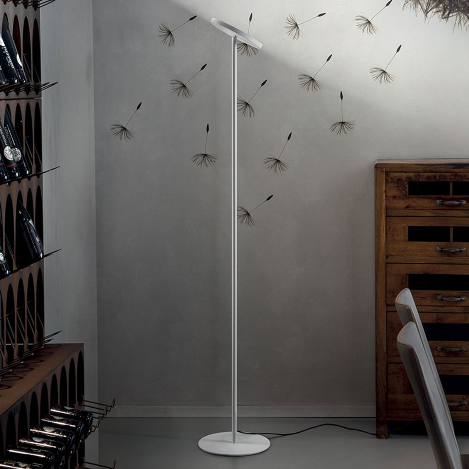 LED gulvlampe Joshua svingbar dimbar hvit 188 cm forfra