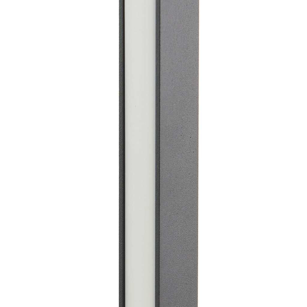 LED-gulvlampe Linija svart aluminium dimbar med kabel