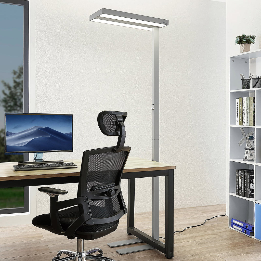 LED gulvlampe Logan Pro dimbar med bevegelsessensor sølv forfra