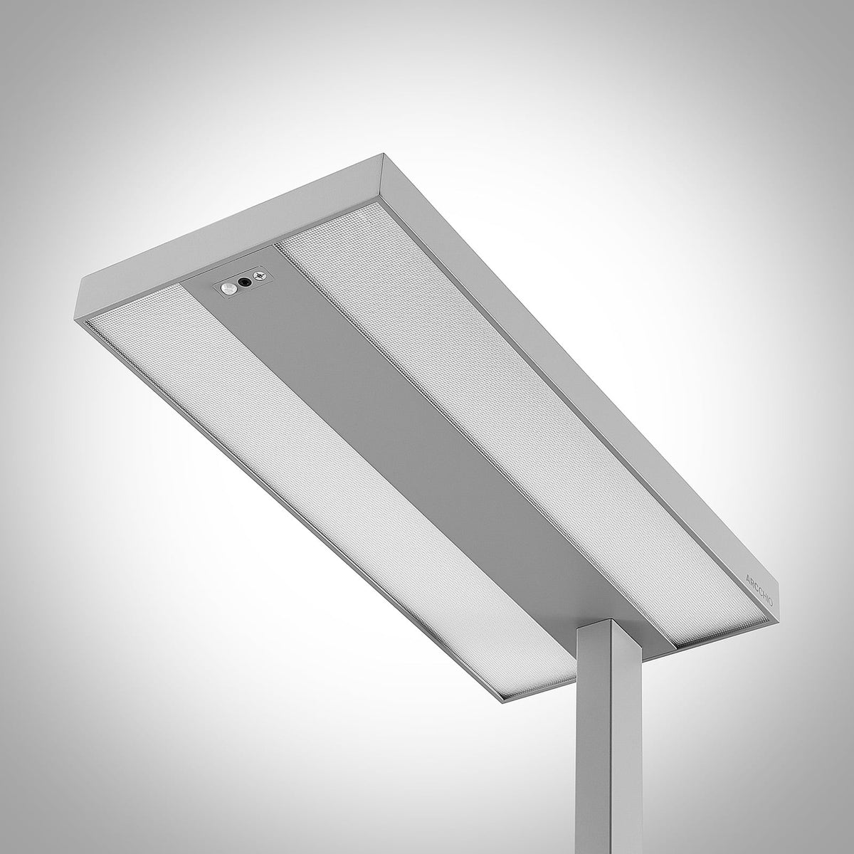 LED gulvlampe Logan Pro dimbar med bevegelsessensor sølv bakside