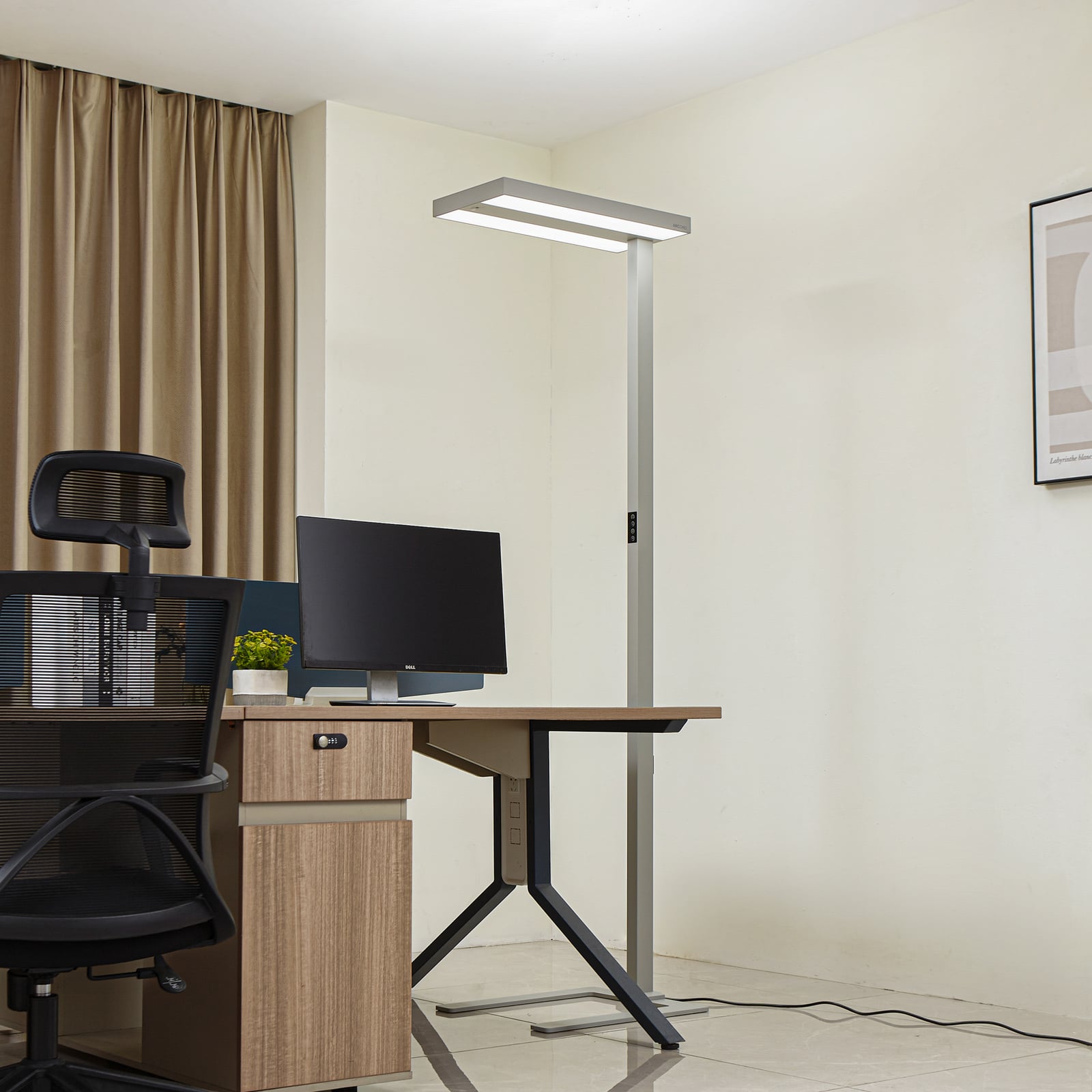 LED gulvlampe Logan Ultra HCL CCT dimbar sølv bakside