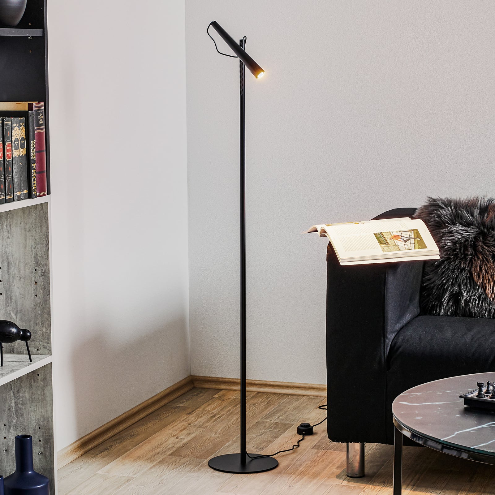 LED gulvlampe Magneto svart 120 cm 5W varmhvit forfra