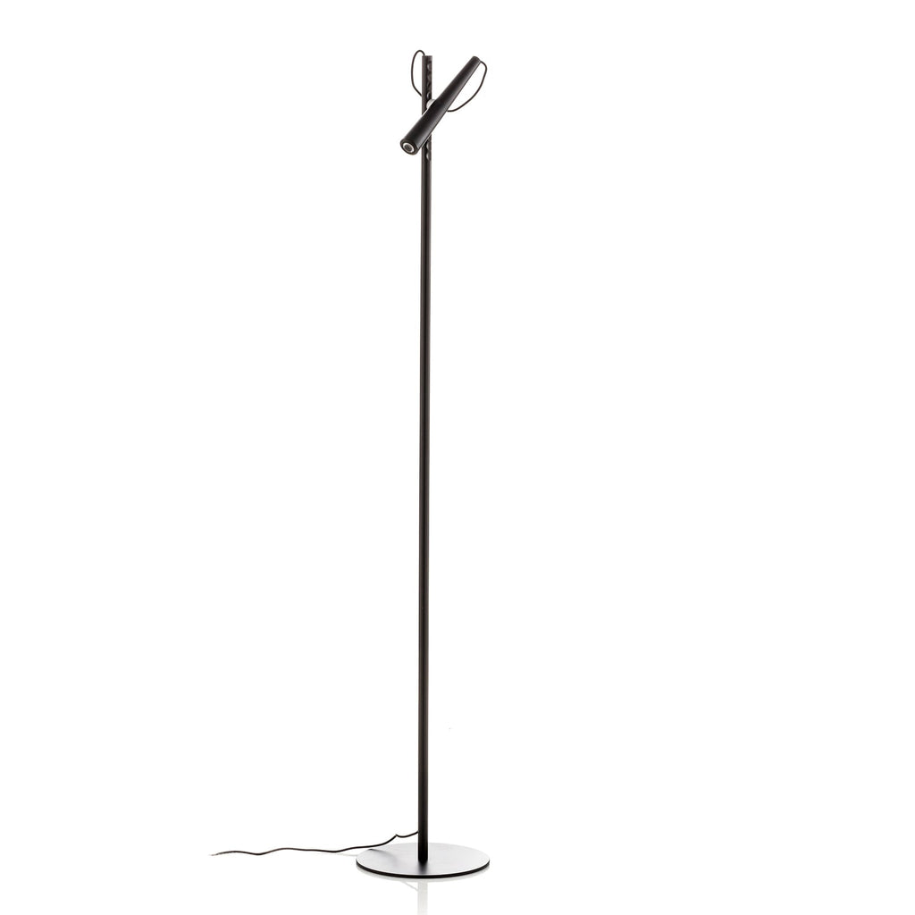 LED gulvlampe Magneto svart 120 cm 5W varmhvit montert i rom