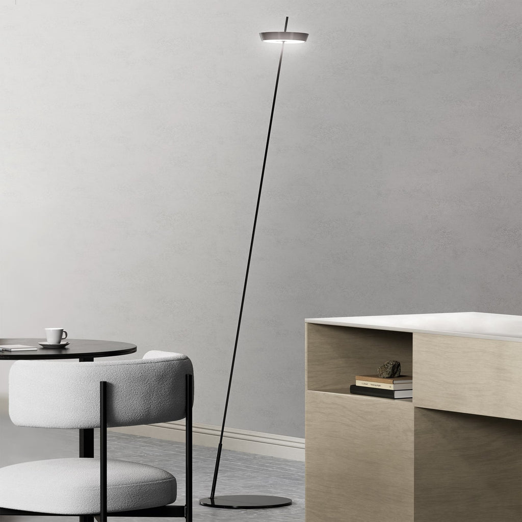 LED gulvlampe Mahina oppladbar CCT dimbar svart H130 cm forfra