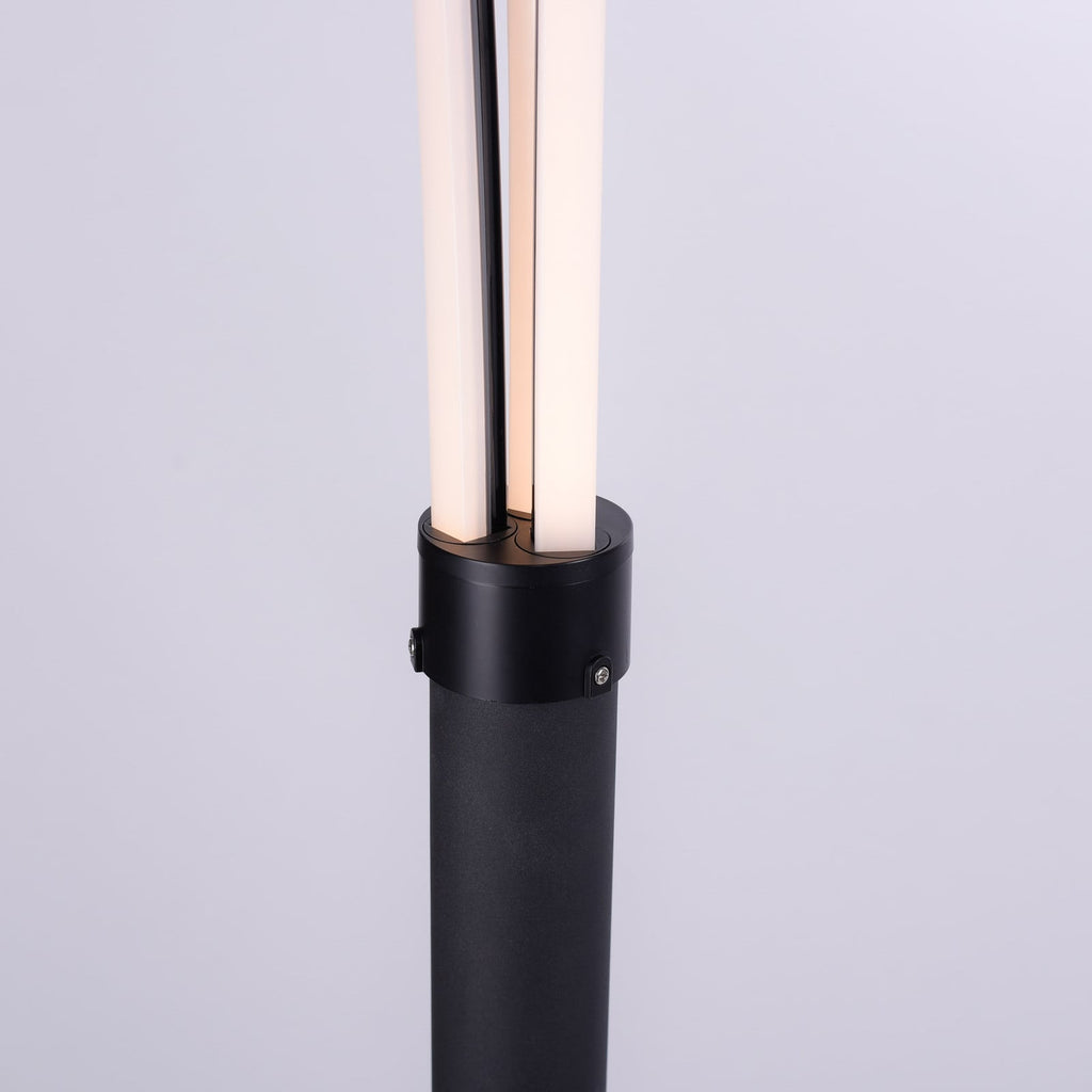 LED-gulvlampe Maja 3-lys svart sett fra toppen