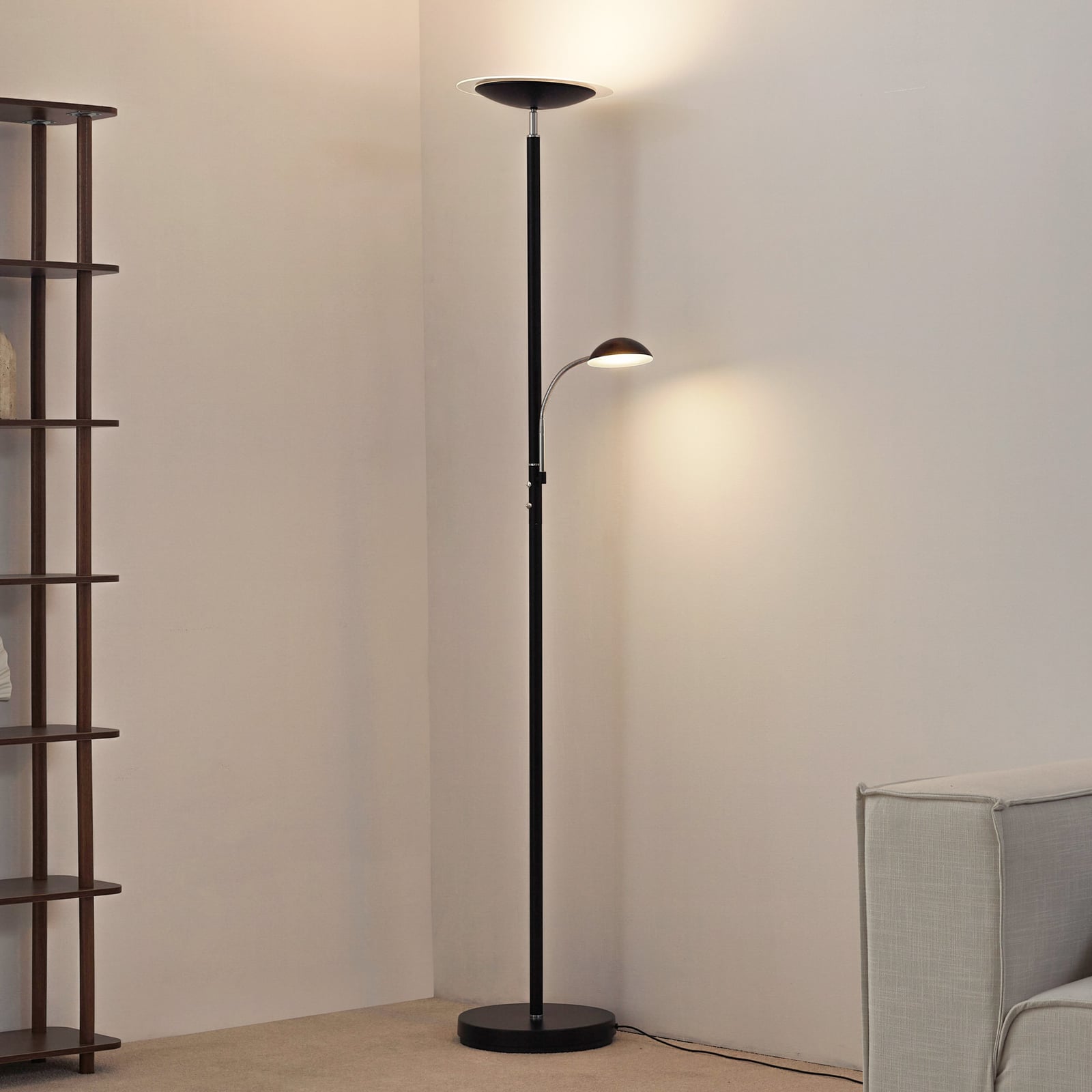 LED gulvlampe Malea med leselampe dimbar svart forfra
