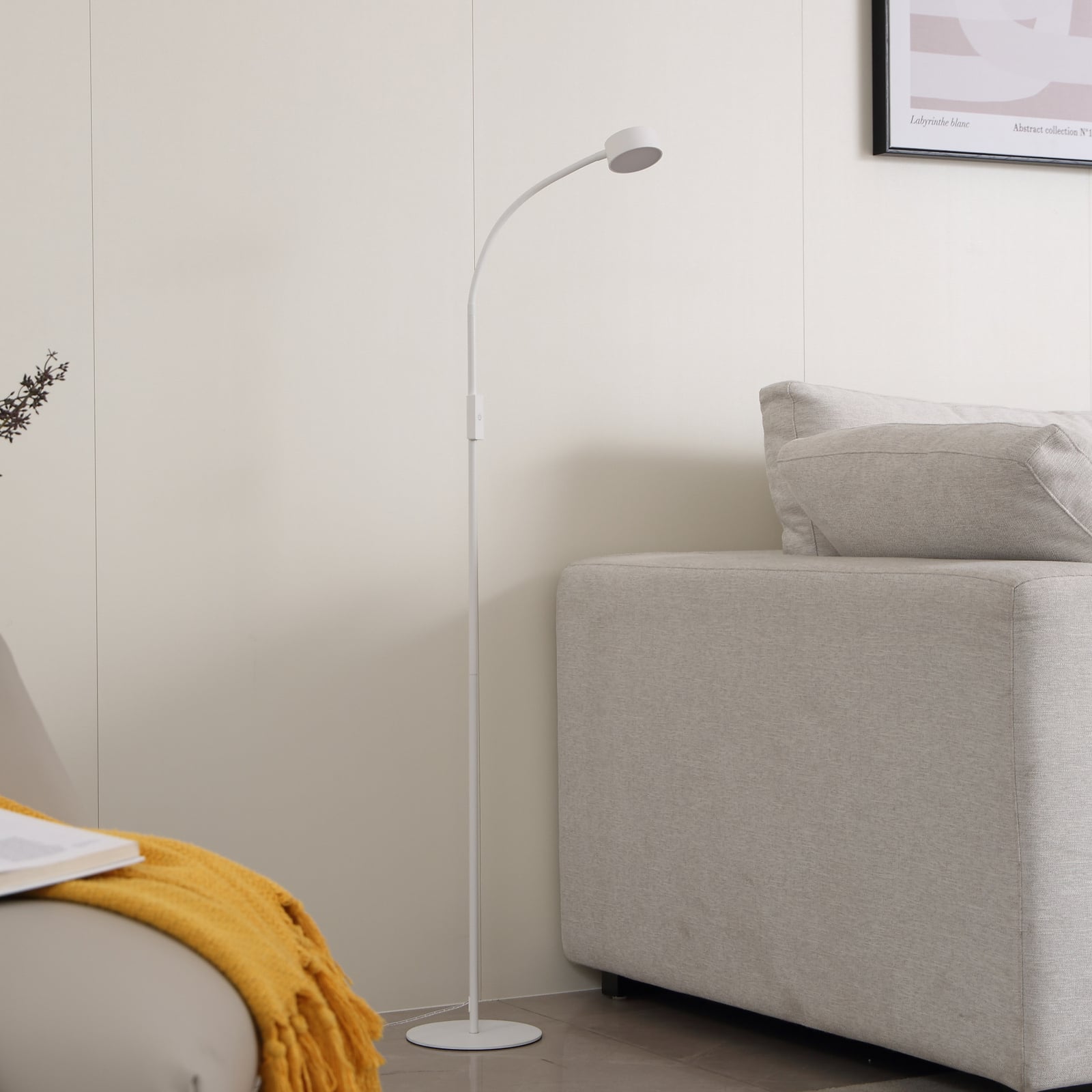 LED gulvlampe Maori hvit CCT dimbar 140 cm USB bakside
