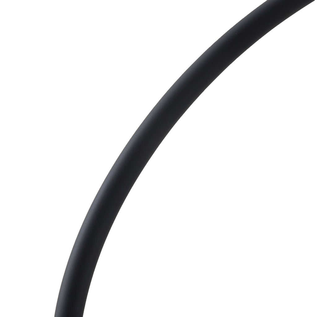 LED gulvlampe Maori svart CCT dimbar 140 cm USB-kabel