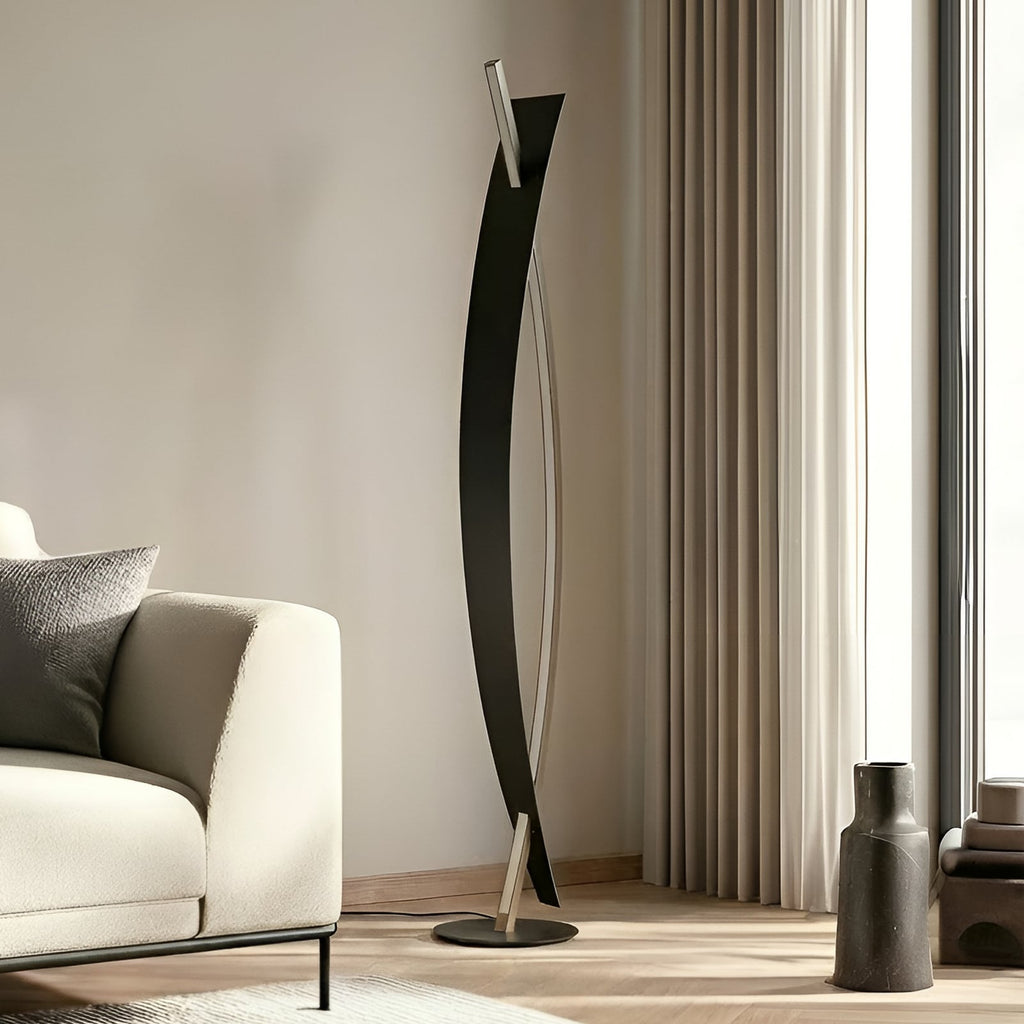 LED gulvlampe Marija dimbar svart/gull 140 cm 24W forfra