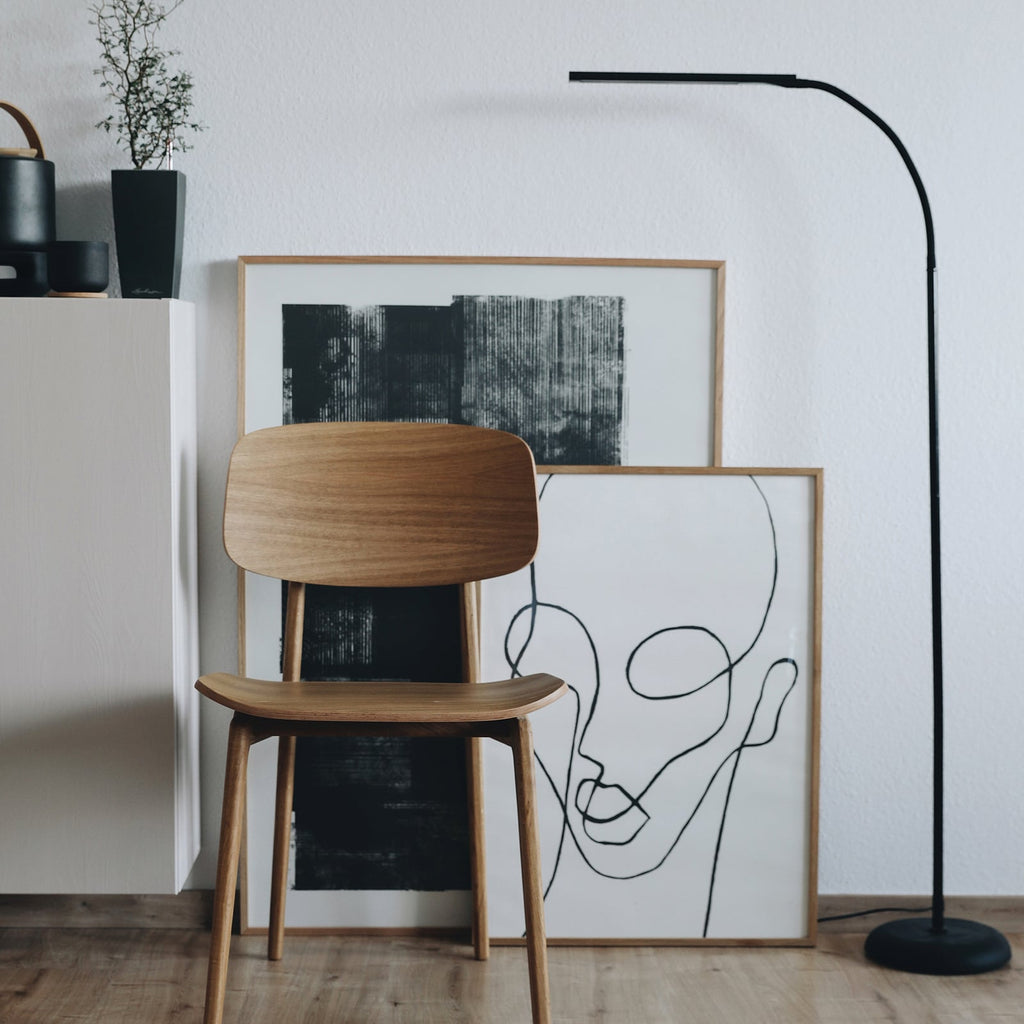 LED gulvlampe MAULpirro dimbar svart bakside