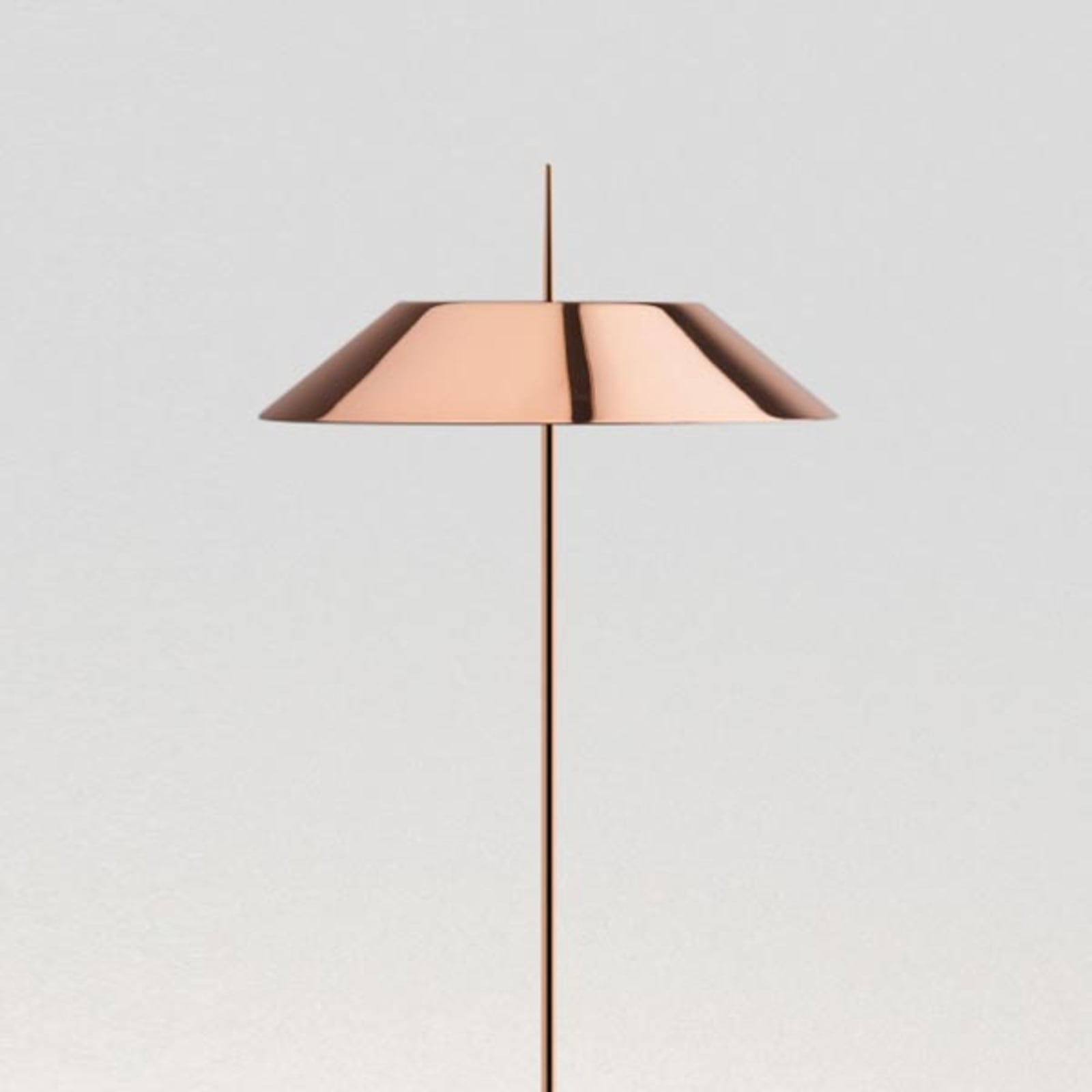 Detalj av LED gulvlampe Mayfair kobber blank dimbar 19W med dimmer