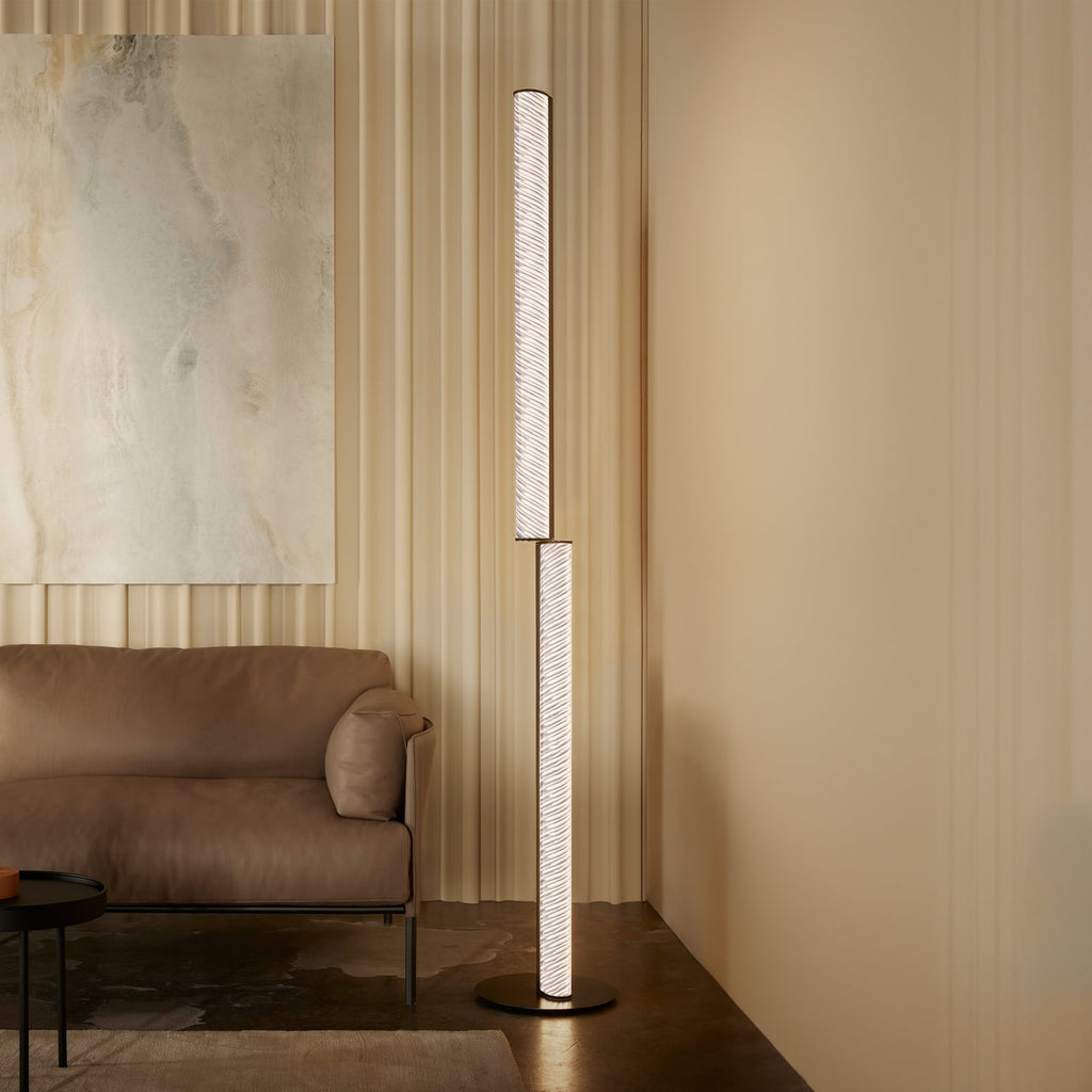 LED gulvlampe Modula plissé vridd svart 194 cm bakside