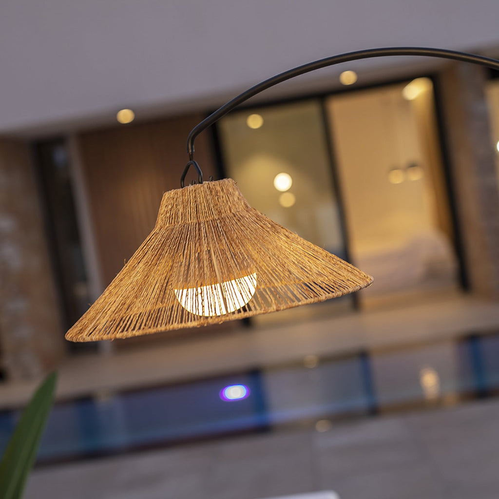 LED gulvlampe Niza oppladbar dimbar IP54 168 cm montert på vegg