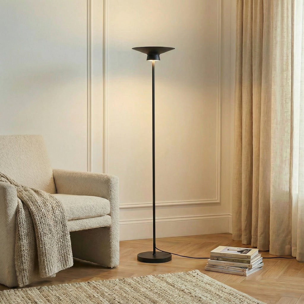 LED gulvlampe Norvind svart metall 140 cm varmhvit bakside