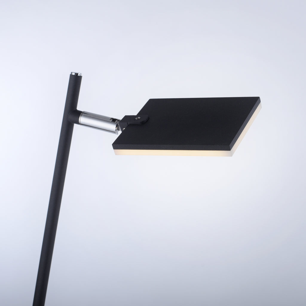LED gulvlampe Pure Mira CCT dimbar med fjernkontroll detalj av lampehode