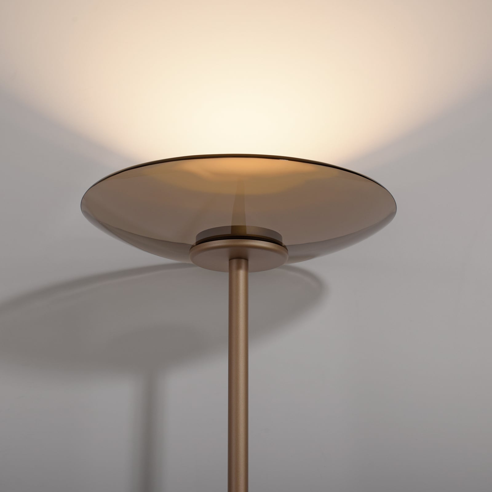 LED gulvlampe PURE Moon dimbar bronse amberglass lyser varmt