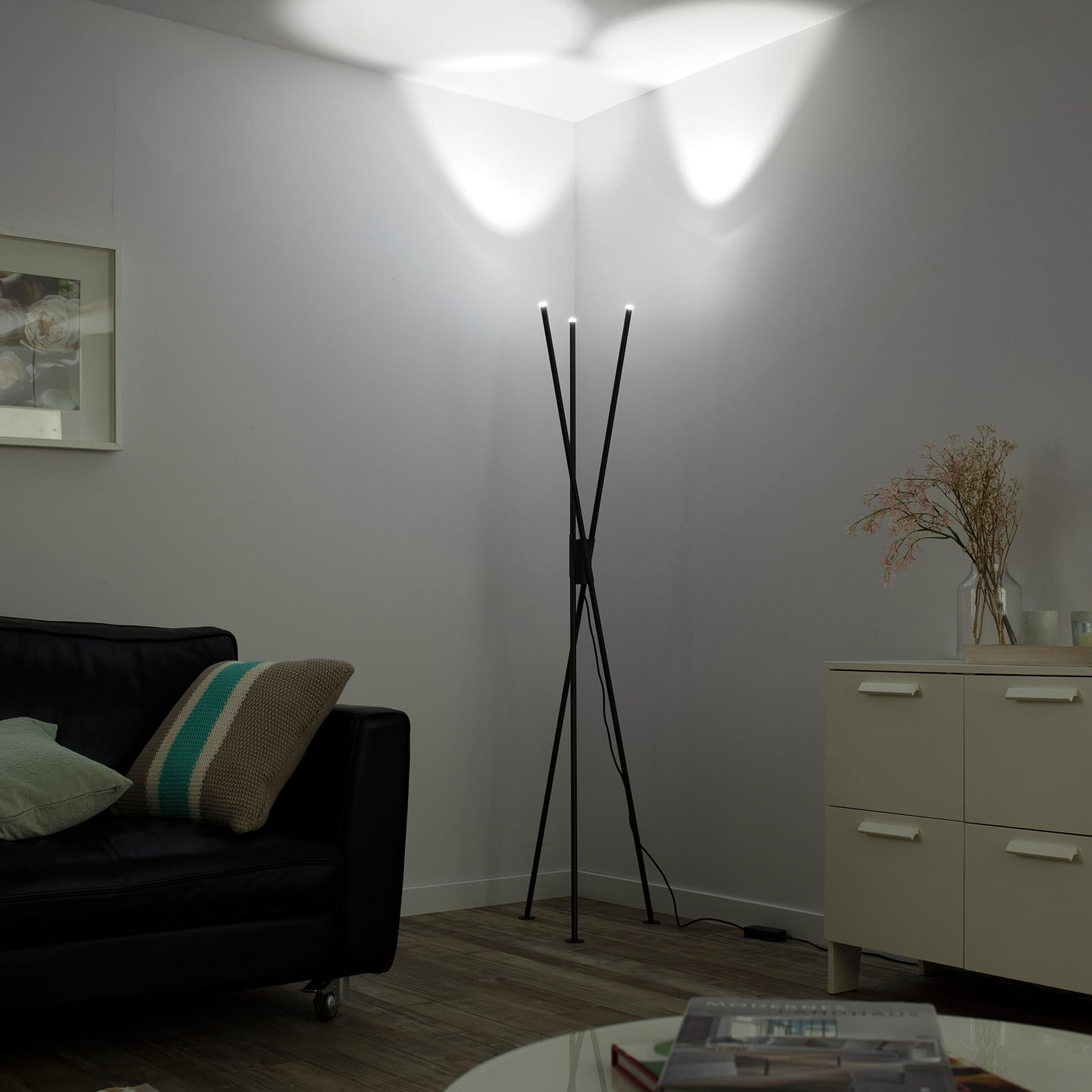 LED gulvlampe Q-PETER 3-lys RGB CCT Zigbee antrasitt bakside