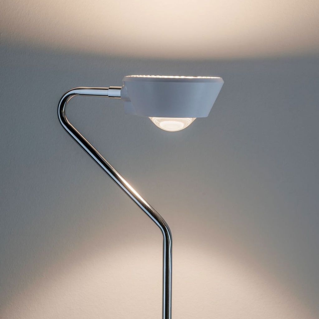 LED gulvlampe Ramos dimbar svingbar hvit H141 cm nærbilde av lampeskjerm