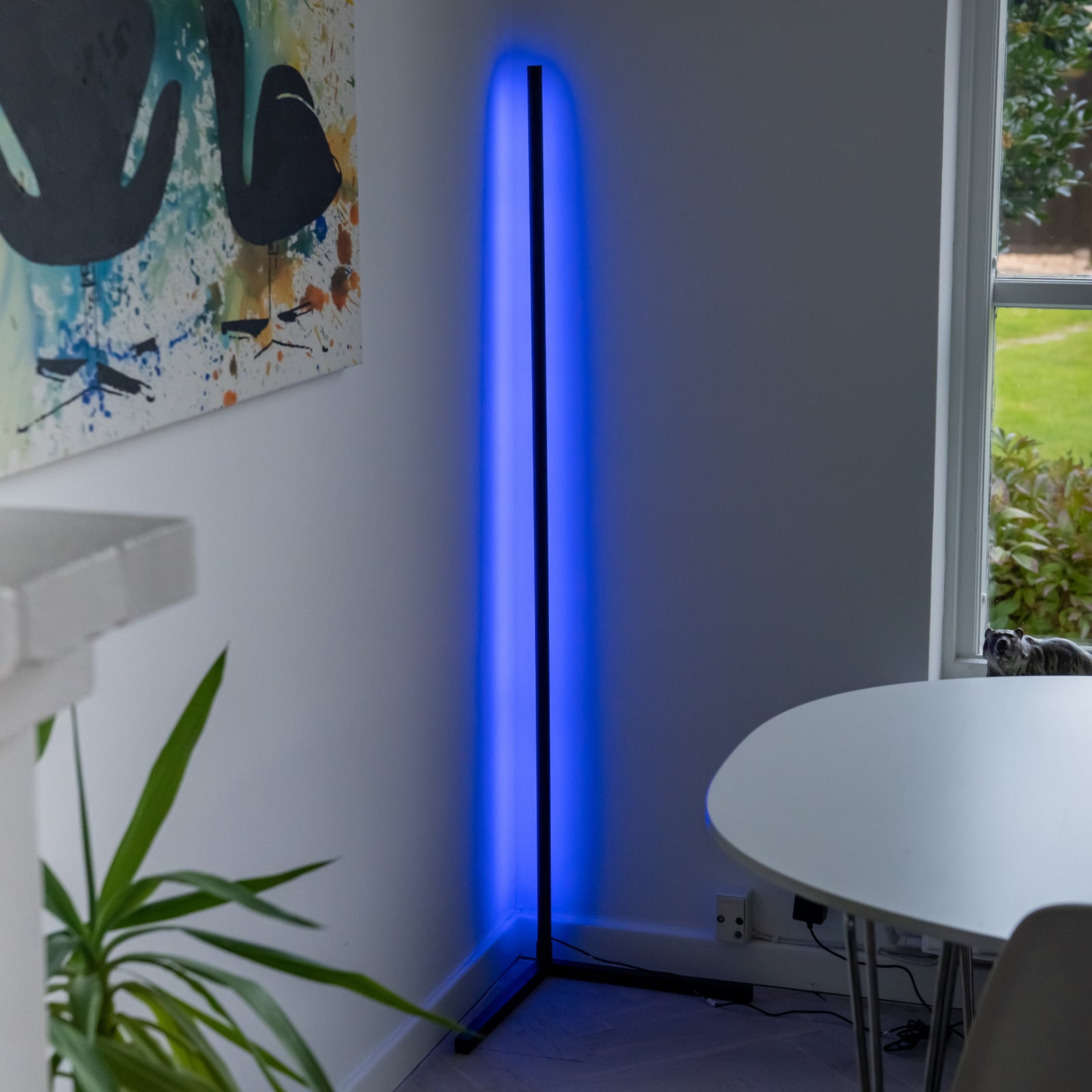 LED gulvlampe RGB dimbar svart 140 cm 22W - Lite Bulb Moments appstyring