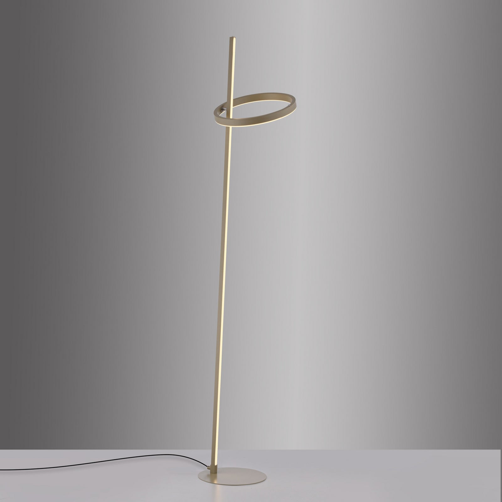 LED gulvlampe Ritus sand jern dimbar berøringsdimmer lysring detalj